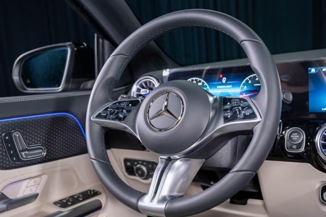 used 2025 Mercedes-Benz GLA 250 car, priced at $39,994