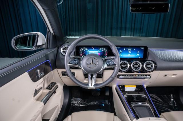 new 2025 Mercedes-Benz GLA 250 car, priced at $44,345