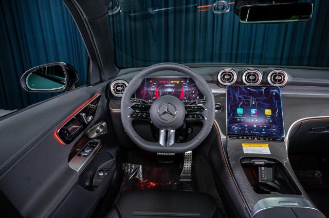 new 2025 Mercedes-Benz GLC 350e car, priced at $72,425