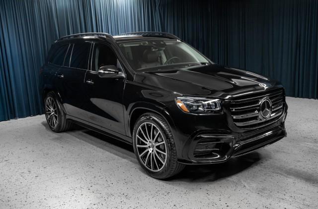 new 2025 Mercedes-Benz GLS 450 car, priced at $98,850