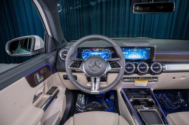 new 2025 Mercedes-Benz EQB 250 car, priced at $61,050