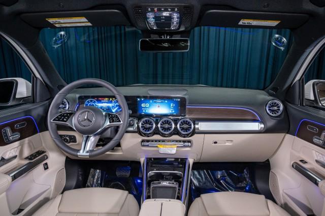 new 2025 Mercedes-Benz EQB 250 car, priced at $61,050