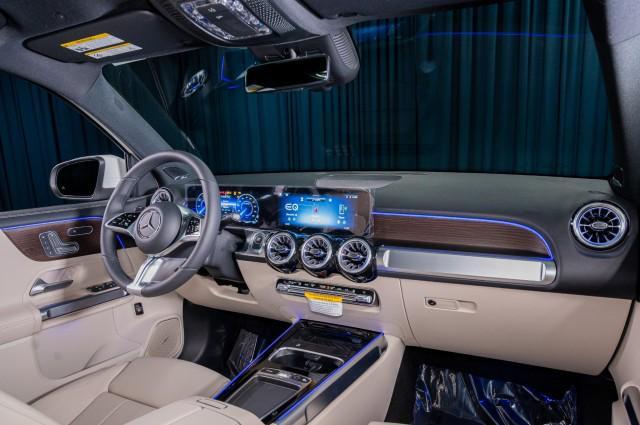 new 2025 Mercedes-Benz EQB 250 car, priced at $61,050