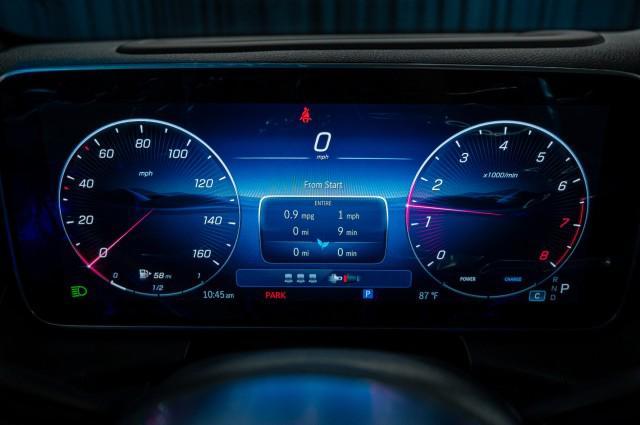 new 2025 Mercedes-Benz GLC 300 car, priced at $61,025
