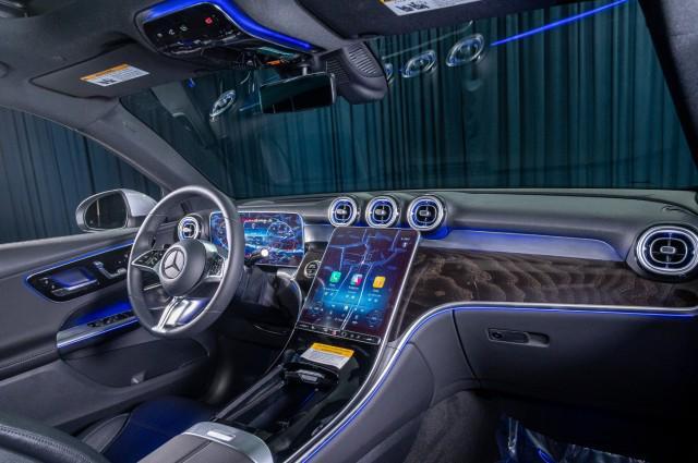 new 2025 Mercedes-Benz GLC 300 car, priced at $61,025