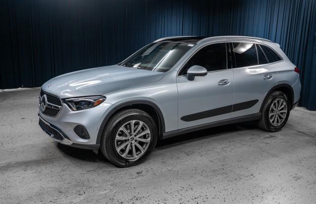 new 2025 Mercedes-Benz GLC 300 car, priced at $61,025