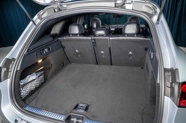 new 2025 Mercedes-Benz GLC 300 car, priced at $61,025