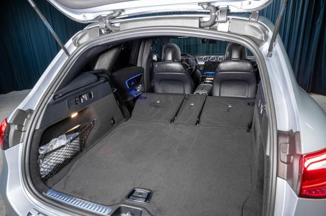 new 2025 Mercedes-Benz GLC 300 car, priced at $61,025
