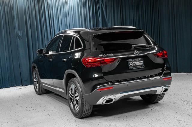 new 2025 Mercedes-Benz GLA 250 car, priced at $48,485