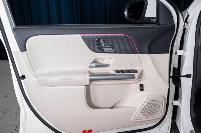 used 2025 Mercedes-Benz GLA 250 car, priced at $33,994