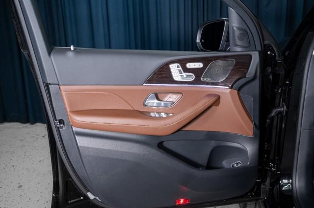 new 2025 Mercedes-Benz GLS 450 car, priced at $98,850