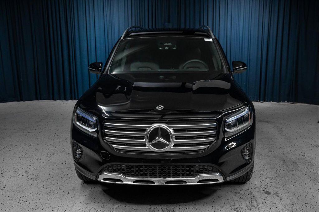 new 2025 Mercedes-Benz GLB 250 car, priced at $47,420