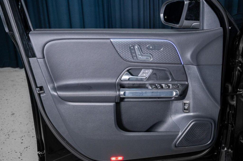 new 2025 Mercedes-Benz GLB 250 car, priced at $47,420