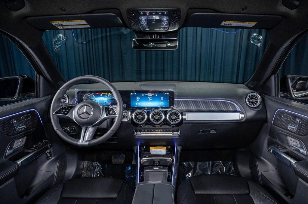 new 2025 Mercedes-Benz GLB 250 car, priced at $47,420