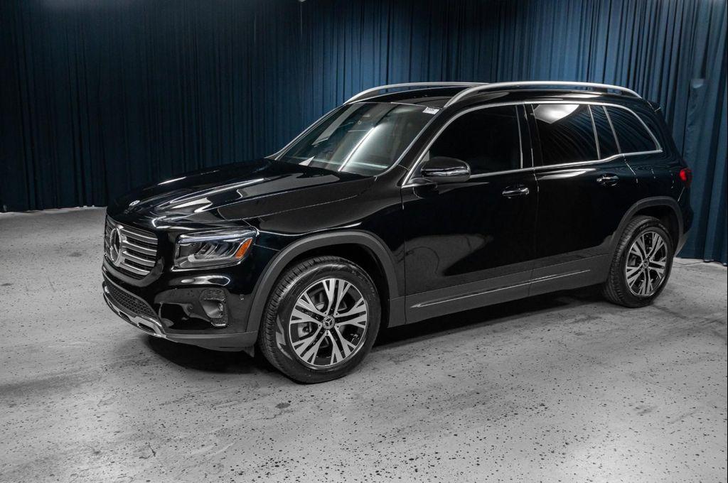 new 2025 Mercedes-Benz GLB 250 car, priced at $47,420