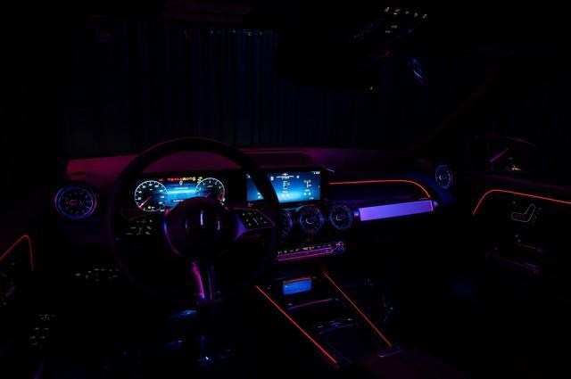 new 2025 Mercedes-Benz GLB 250 car, priced at $49,420