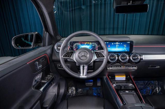 new 2025 Mercedes-Benz GLB 250 car, priced at $49,420