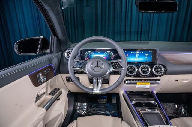 new 2025 Mercedes-Benz GLA 250 car, priced at $47,645