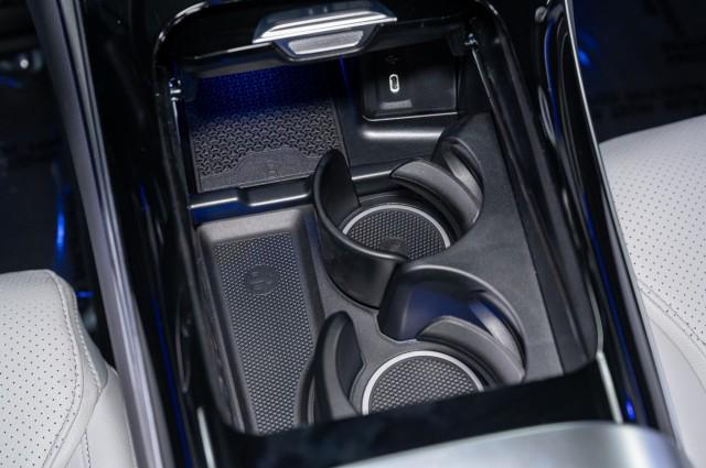 new 2025 Mercedes-Benz GLC 350e car, priced at $72,025