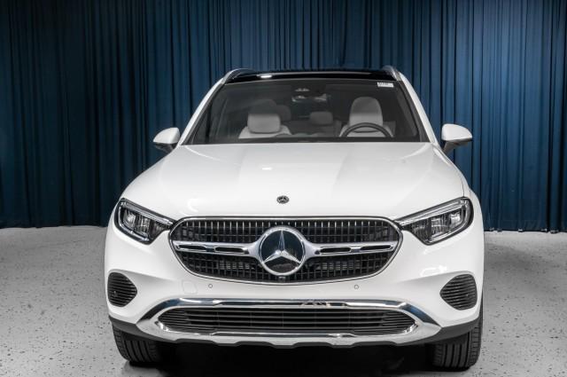 new 2025 Mercedes-Benz GLC 300 car, priced at $53,045