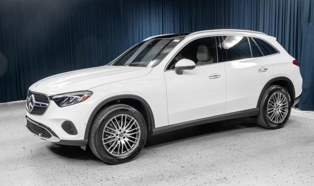 new 2025 Mercedes-Benz GLC 300 car, priced at $53,045