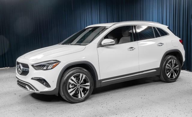 new 2025 Mercedes-Benz GLA 250 car, priced at $47,320