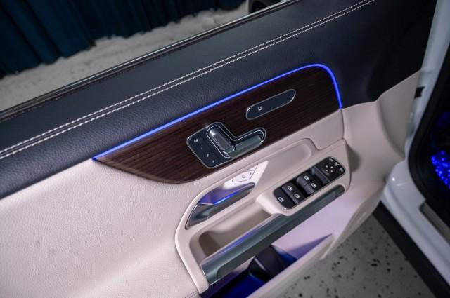 new 2025 Mercedes-Benz GLB 250 car, priced at $51,995