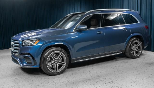 new 2024 Mercedes-Benz GLS 450 car, priced at $99,740