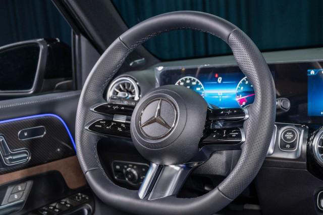 new 2025 Mercedes-Benz GLB 250 car, priced at $53,450