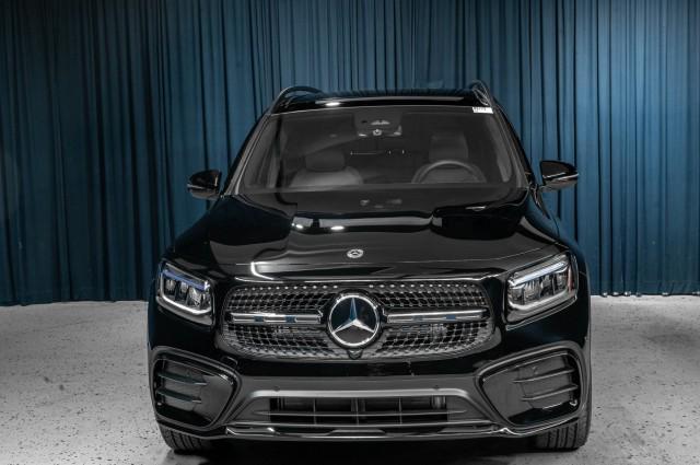 new 2025 Mercedes-Benz GLB 250 car, priced at $53,450