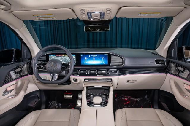 new 2025 Mercedes-Benz GLS 450 car, priced at $105,200