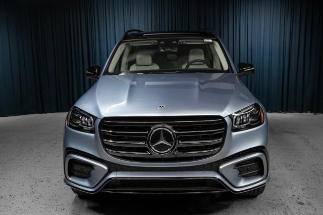 new 2025 Mercedes-Benz GLS 450 car, priced at $105,200