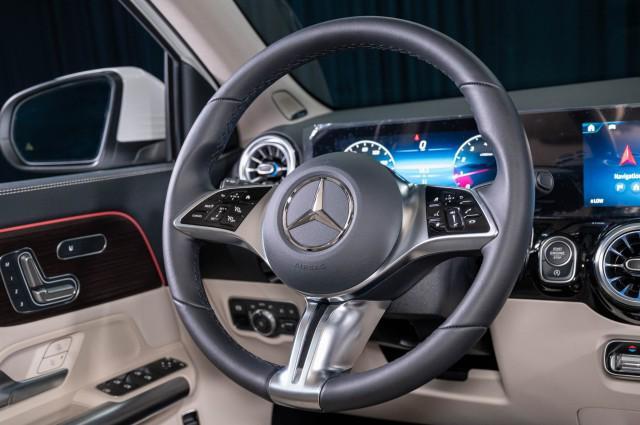 new 2025 Mercedes-Benz GLA 250 car, priced at $49,865