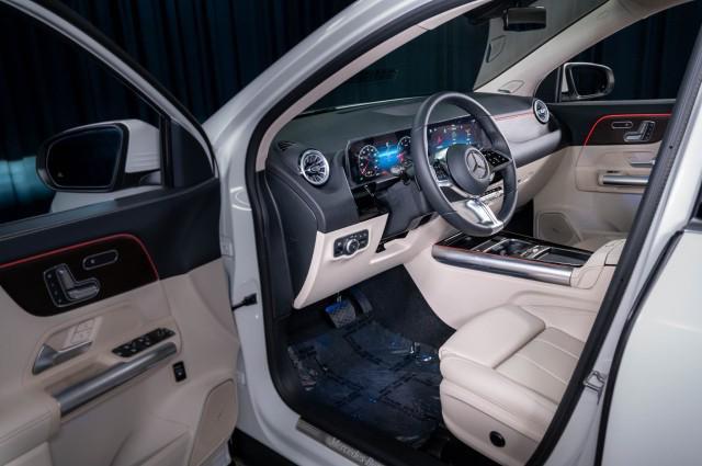 new 2025 Mercedes-Benz GLA 250 car, priced at $49,865