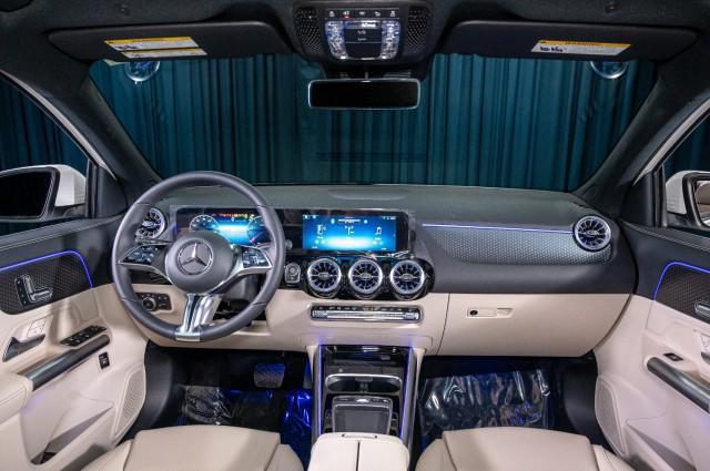 new 2025 Mercedes-Benz GLA 250 car, priced at $44,345