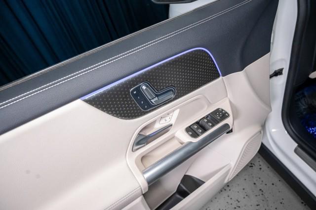 new 2025 Mercedes-Benz GLA 250 car, priced at $44,345