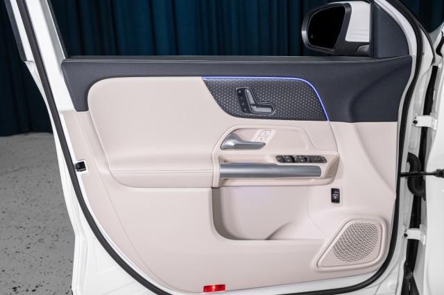 new 2025 Mercedes-Benz GLA 250 car, priced at $44,345