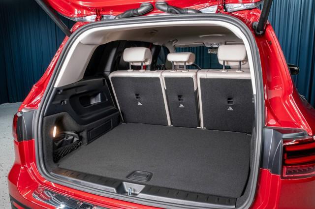 new 2025 Mercedes-Benz GLB 250 car, priced at $51,745