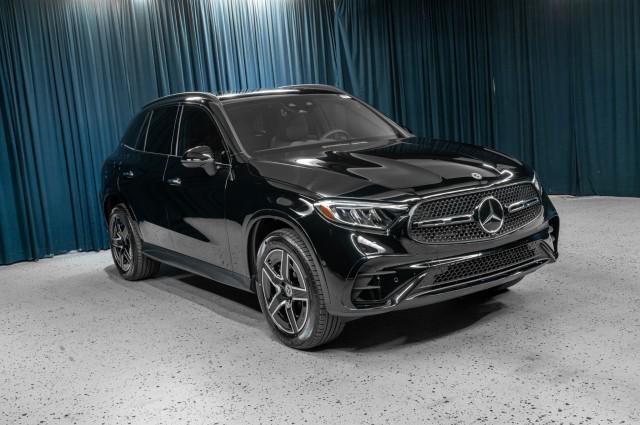 new 2024 Mercedes-Benz GLC 300 car, priced at $56,570