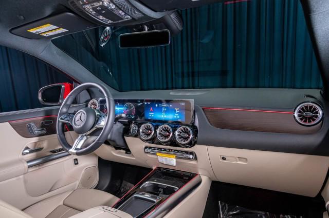 used 2025 Mercedes-Benz GLA 250 car, priced at $40,994