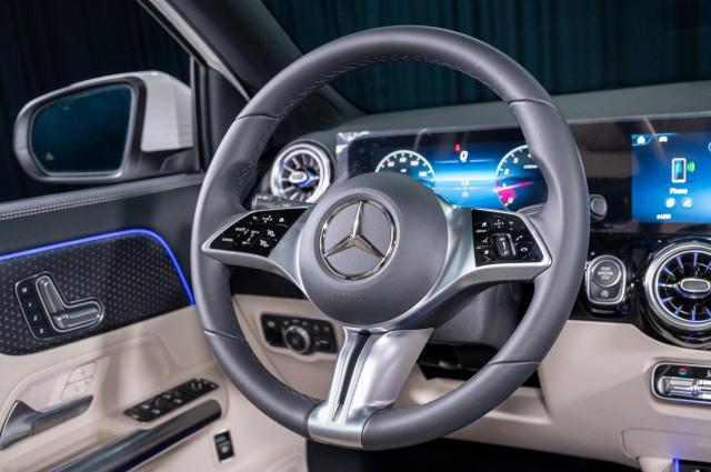 new 2025 Mercedes-Benz GLA 250 car, priced at $47,650