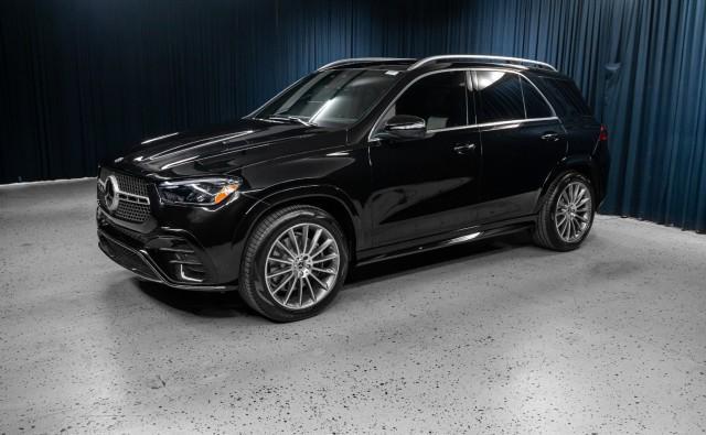 new 2026 Mercedes-Benz GLE 580 car, priced at $99,290