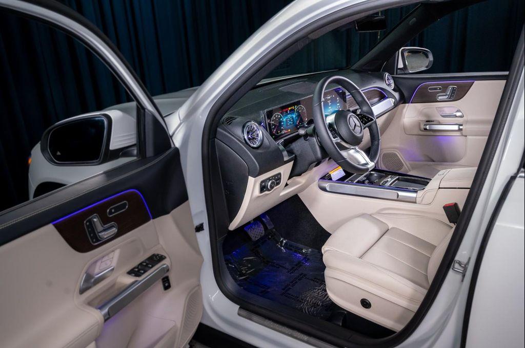 new 2025 Mercedes-Benz GLB 250 car, priced at $47,470