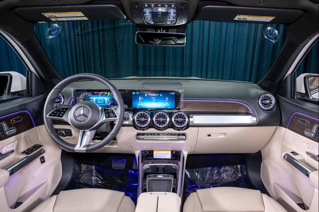 new 2025 Mercedes-Benz GLB 250 car, priced at $47,470