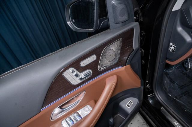 new 2025 Mercedes-Benz GLS 450 car, priced at $98,165