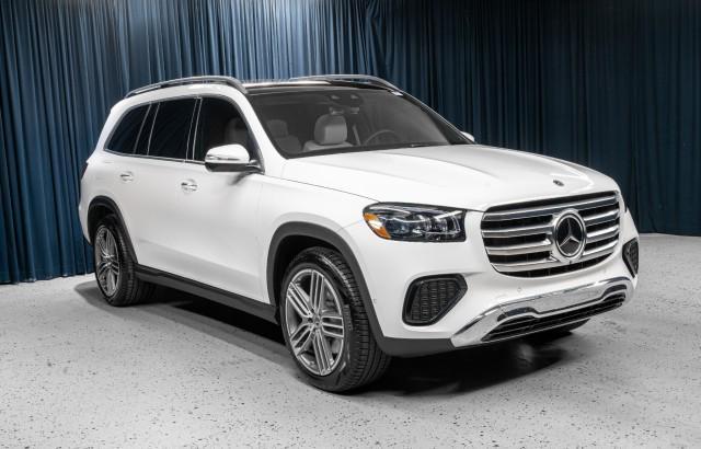 new 2025 Mercedes-Benz GLS 450 car, priced at $92,325