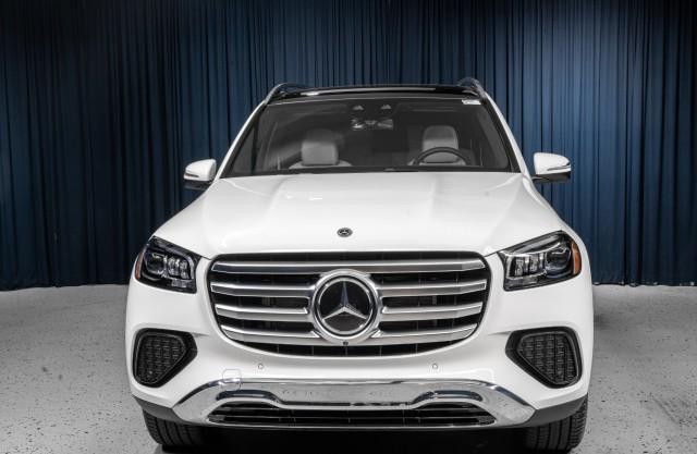 new 2025 Mercedes-Benz GLS 450 car, priced at $92,325