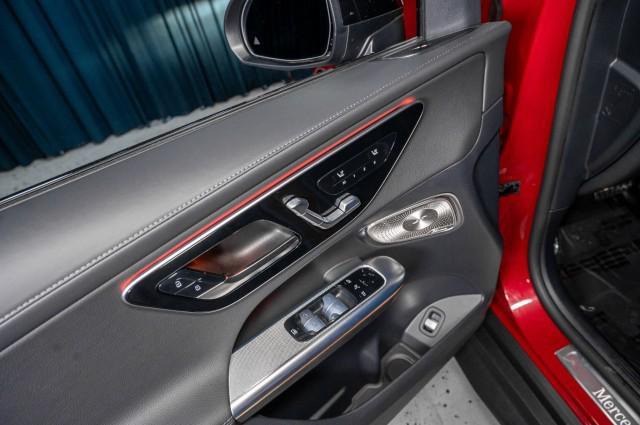 new 2025 Mercedes-Benz GLC 300 car, priced at $61,675