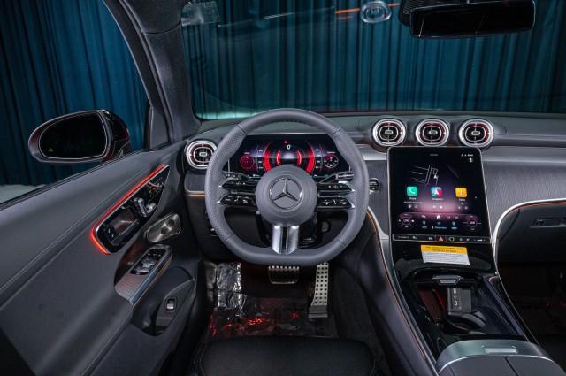 new 2025 Mercedes-Benz GLC 300 car, priced at $61,675