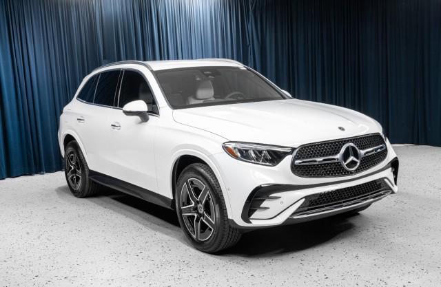 new 2025 Mercedes-Benz GLC 350e car, priced at $68,055